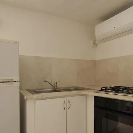 Welcomely - Villa Aranzos Apartman *